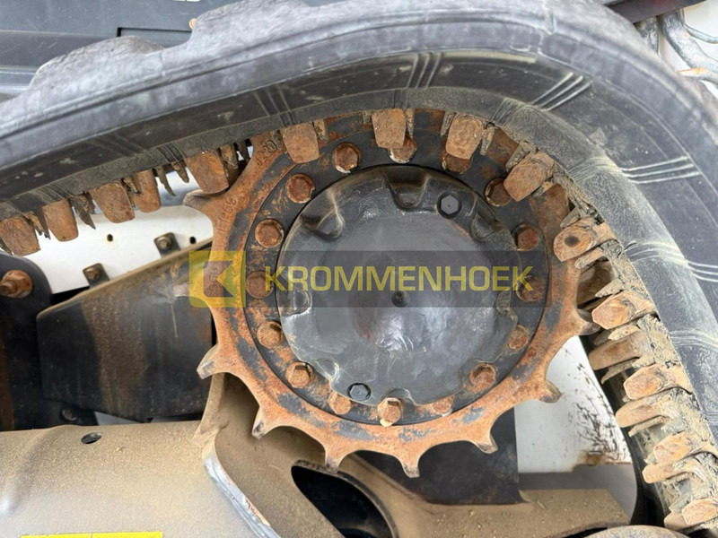 Мини-погрузчик с бортовым поворотом Bobcat T 76 High Flow | Airco: фото 13