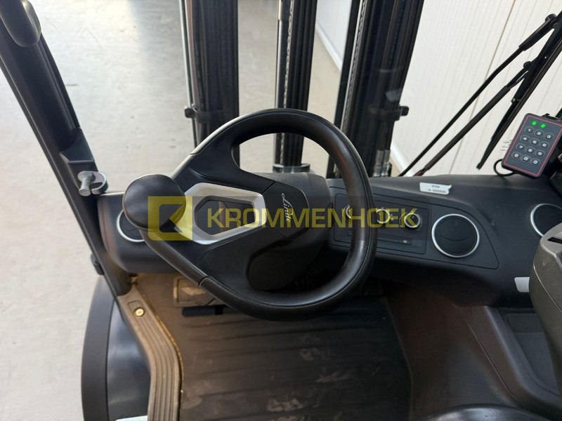 Электропогрузчик Linde E 35 HL-01: фото 12 Электропогрузчик Linde E 35 HL-01: фото 12