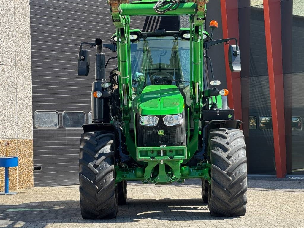 John Deere 6110M, 2021, Auto Power, 623R frontloader!! - Трактор: фото 3 John Deere 6110M, 2021, Auto Power, 623R frontloader!! - Трактор: фото 3