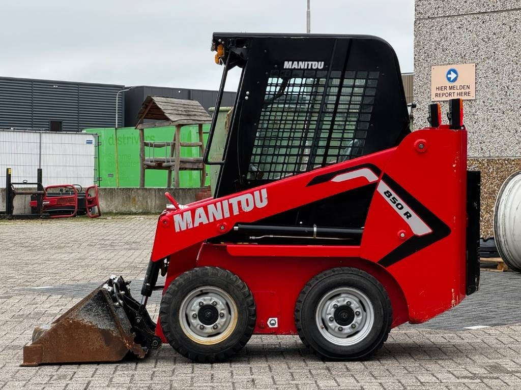 Manitou 850R, 2021, 365 hours!  - Мини-погрузчик с бортовым поворотом: фото 2 Manitou 850R, 2021, 365 hours!  - Мини-погрузчик с бортовым поворотом: фото 2
