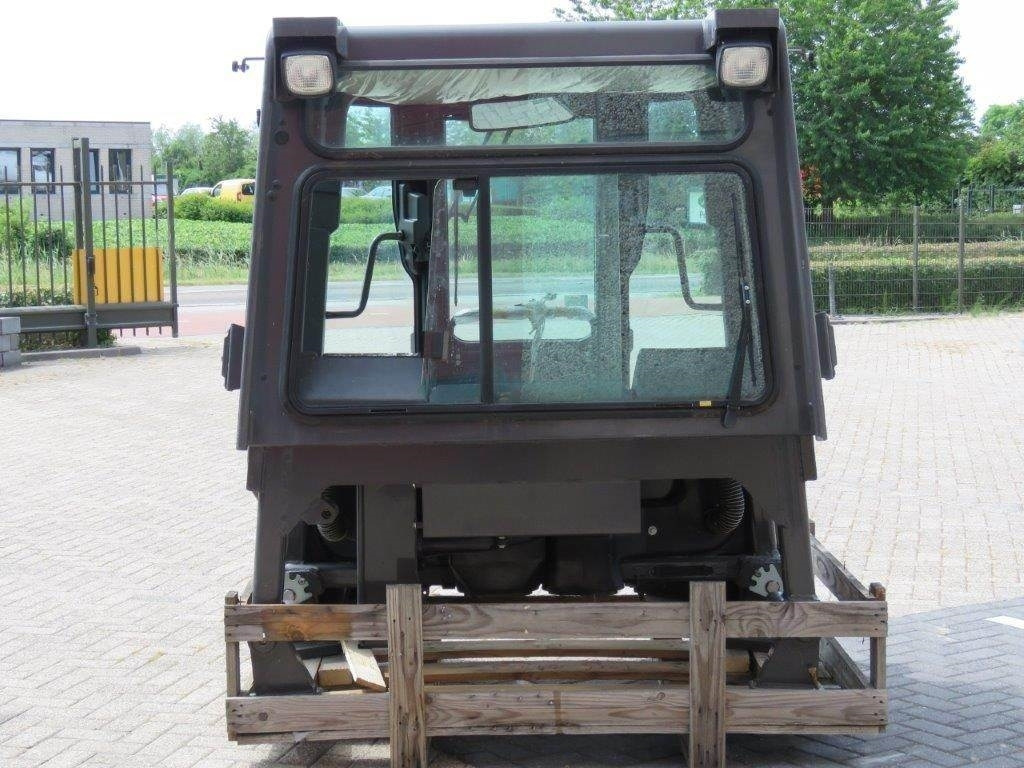 Кабина для Строительной техники New Holland CE: фото 8