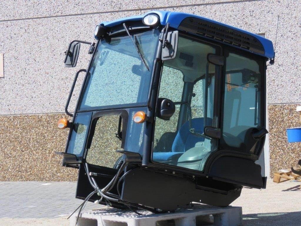 New Holland TK - Кабина для Сельскохозяйственной техники: фото 2 New Holland TK - Кабина для Сельскохозяйственной техники: фото 2