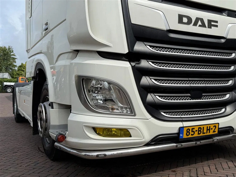 DAF XF 450 Showtruck 1st Owner Only 495.000KM! 2x Bed - Тягач: фото 4 DAF XF 450 Showtruck 1st Owner Only 495.000KM! 2x Bed - Тягач: фото 4