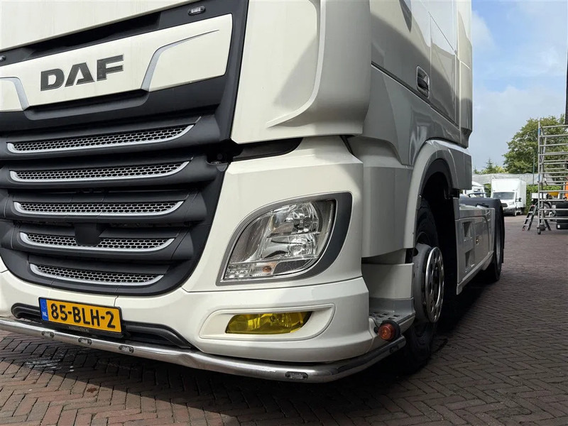 DAF XF 450 Showtruck 1st Owner Only 495.000KM! 2x Bed - Тягач: фото 5 DAF XF 450 Showtruck 1st Owner Only 495.000KM! 2x Bed - Тягач: фото 5