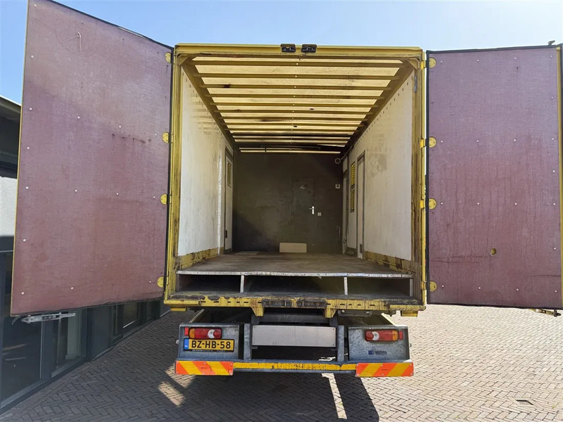 Volvo FL 12.240 2x bed Stand Airco Douche wasbak Heater w.o box - Грузовик с закрытым кузовом: фото 5 Volvo FL 12.240 2x bed Stand Airco Douche wasbak Heater w.o box - Грузовик с закрытым кузовом: фото 5