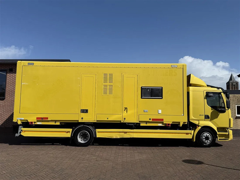Volvo FL 12.240 2x bed Stand Airco Douche wasbak Heater w.o box - Грузовик с закрытым кузовом: фото 2 Volvo FL 12.240 2x bed Stand Airco Douche wasbak Heater w.o box - Грузовик с закрытым кузовом: фото 2
