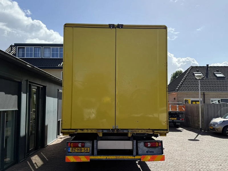 Volvo FL 12.240 2x bed Stand Airco Douche wasbak Heater w.o box - Грузовик с закрытым кузовом: фото 4 Volvo FL 12.240 2x bed Stand Airco Douche wasbak Heater w.o box - Грузовик с закрытым кузовом: фото 4