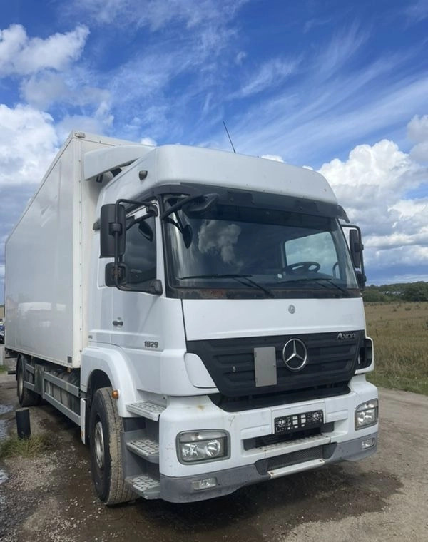 MERCEDES-BENZ AXOR PRZEBIEG TYLKO 322000 KM!!!! - Изотермический грузовик: фото 1 MERCEDES-BENZ AXOR PRZEBIEG TYLKO 322000 KM!!!! - Изотермический грузовик: фото 1