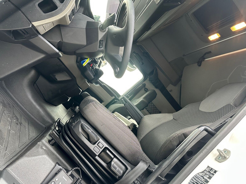 MAN TGX 18.510 4X2 LL SA Intarder Klima ACC - Тягач: фото 5 MAN TGX 18.510 4X2 LL SA Intarder Klima ACC - Тягач: фото 5