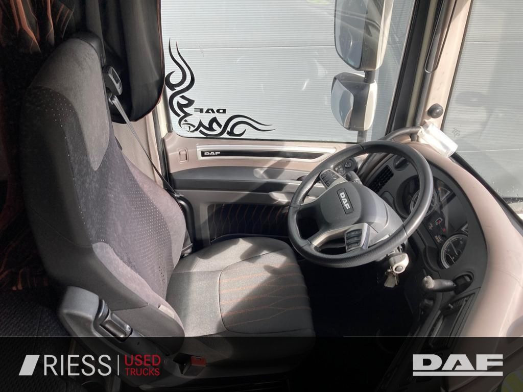 DAF XF 480 FT Super Space Cab Intarder Standklima 2 - Тягач: фото 4 DAF XF 480 FT Super Space Cab Intarder Standklima 2 - Тягач: фото 4