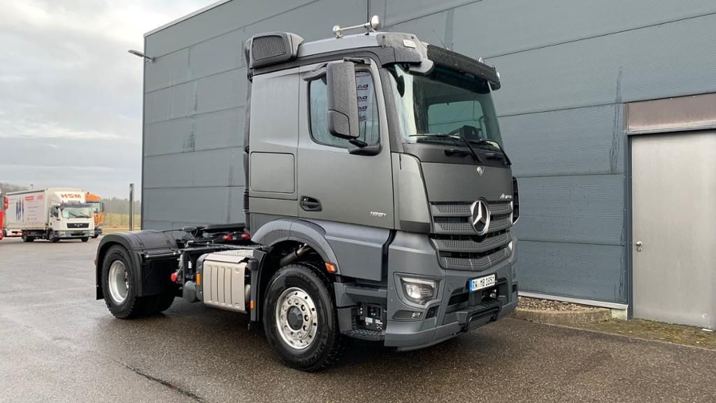 Mercedes-Benz Actros 1851 LS - Тягач: фото 1 Mercedes-Benz Actros 1851 LS - Тягач: фото 1