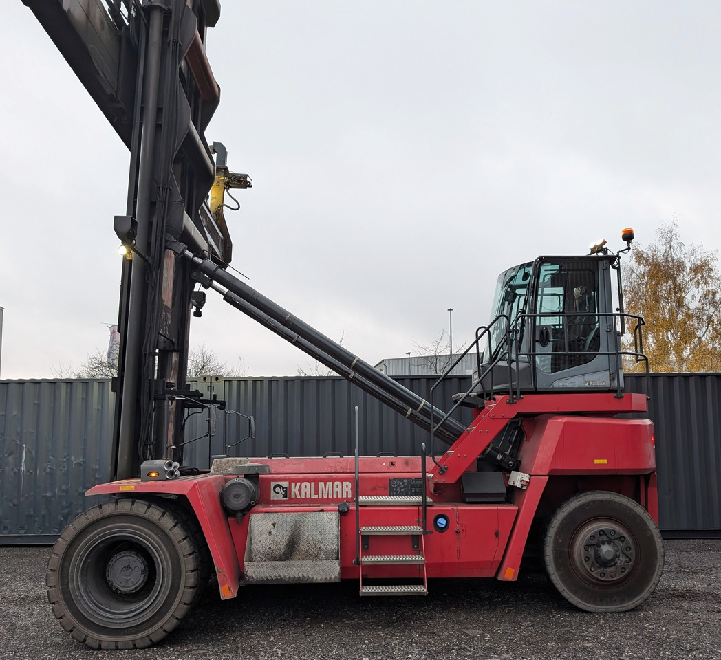 KALMAR DCG100-45ED7 - Контейнерный погрузчик: фото 2 KALMAR DCG100-45ED7 - Контейнерный погрузчик: фото 2