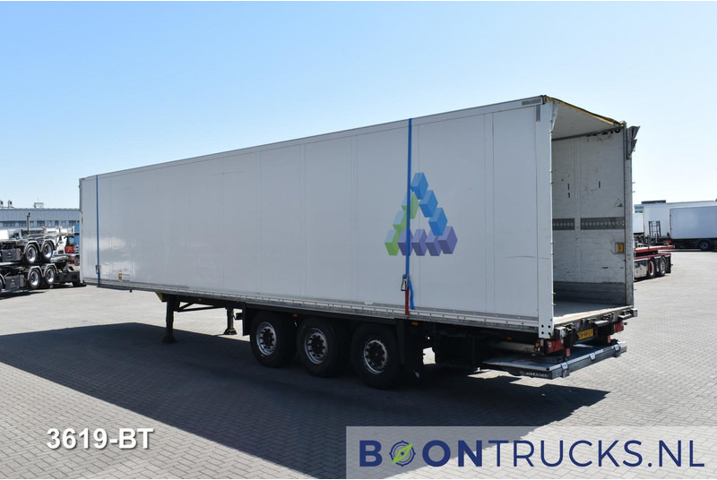 Schmitz Cargobull SCB*S3B | DAMAGED / SCHADE * TAIL LIFT (WORKING) * DISC BRAKES - Полуприцеп-фургон: фото 3 Schmitz Cargobull SCB*S3B | DAMAGED / SCHADE * TAIL LIFT (WORKING) * DISC BRAKES - Полуприцеп-фургон: фото 3