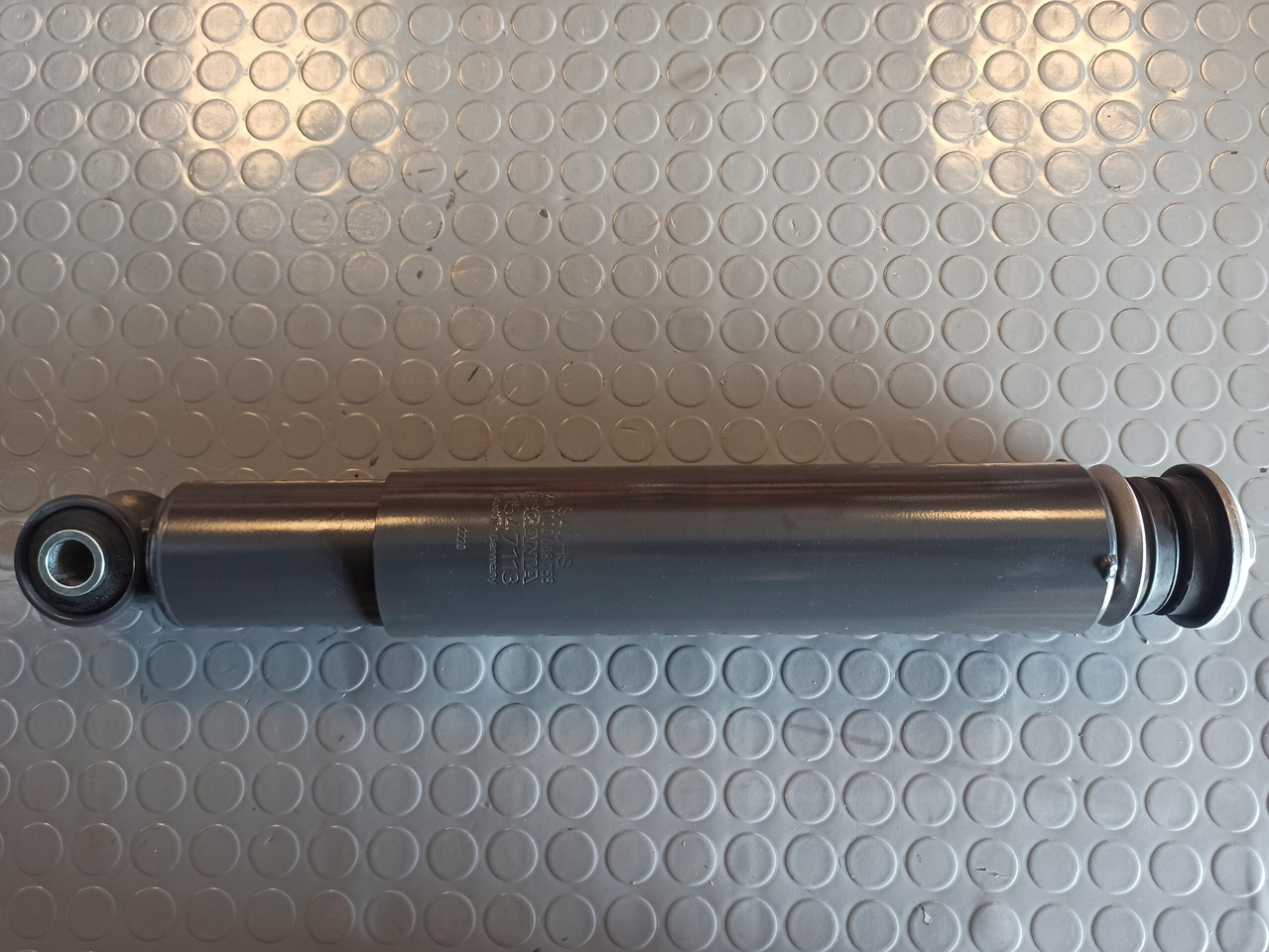 SCANIA SHOCK ABSORBER - 1547113 - Амортизатор для Грузовиков: фото 1 SCANIA SHOCK ABSORBER - 1547113 - Амортизатор для Грузовиков: фото 1