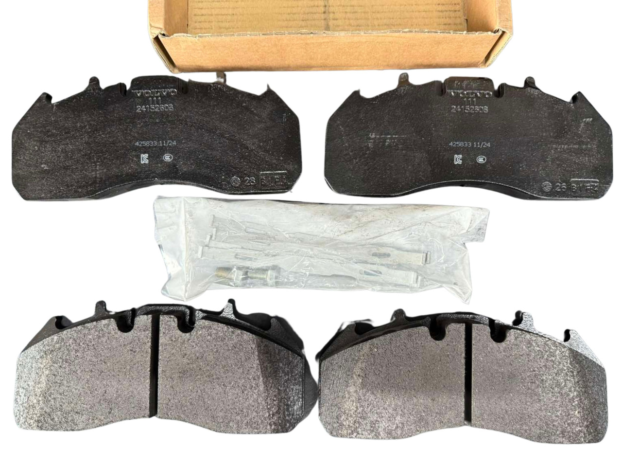 VOLVO BRAKE PADS 24204886 - Тормозные колодки для Грузовиков: фото 3 VOLVO BRAKE PADS 24204886 - Тормозные колодки для Грузовиков: фото 3