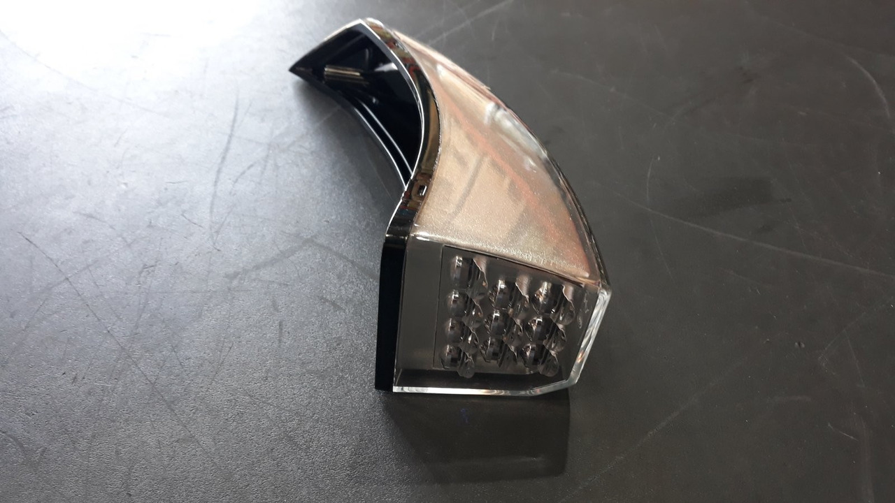 VOLVO FLASH RIGHT 23386781 - Электрическая система для Грузовиков: фото 3 VOLVO FLASH RIGHT 23386781 - Электрическая система для Грузовиков: фото 3