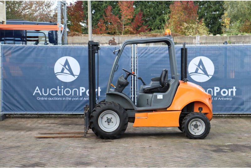 AUSA C 150 H - Внедорожный погрузчик: фото 2 AUSA C 150 H - Внедорожный погрузчик: фото 2