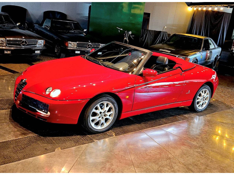 Alfa Romeo Spider (916 - update 3) _ 2.0 TS - Седан: фото 1 Alfa Romeo Spider (916 - update 3) _ 2.0 TS - Седан: фото 1