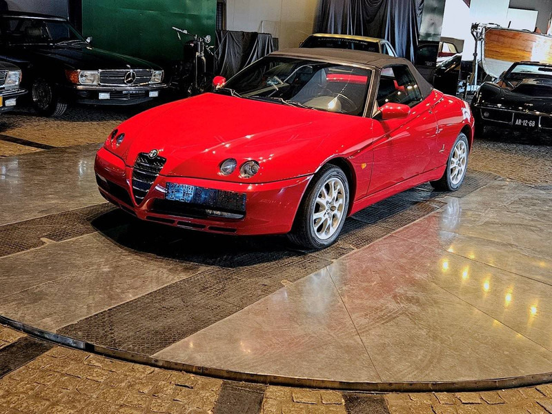 Alfa Romeo Spider (916 - update 3) _ 2.0 TS - Седан: фото 3 Alfa Romeo Spider (916 - update 3) _ 2.0 TS - Седан: фото 3