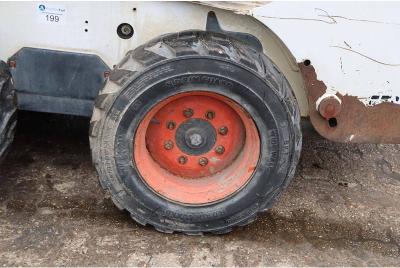 Колёсный погрузчик Bobcat S175: фото 15