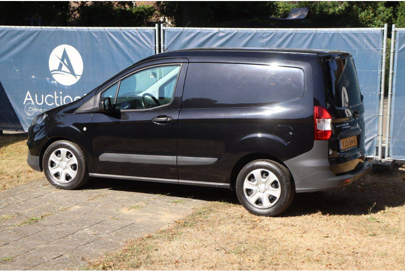 Ford Transit Courier - Цельнометаллический фургон: фото 3 Ford Transit Courier - Цельнометаллический фургон: фото 3