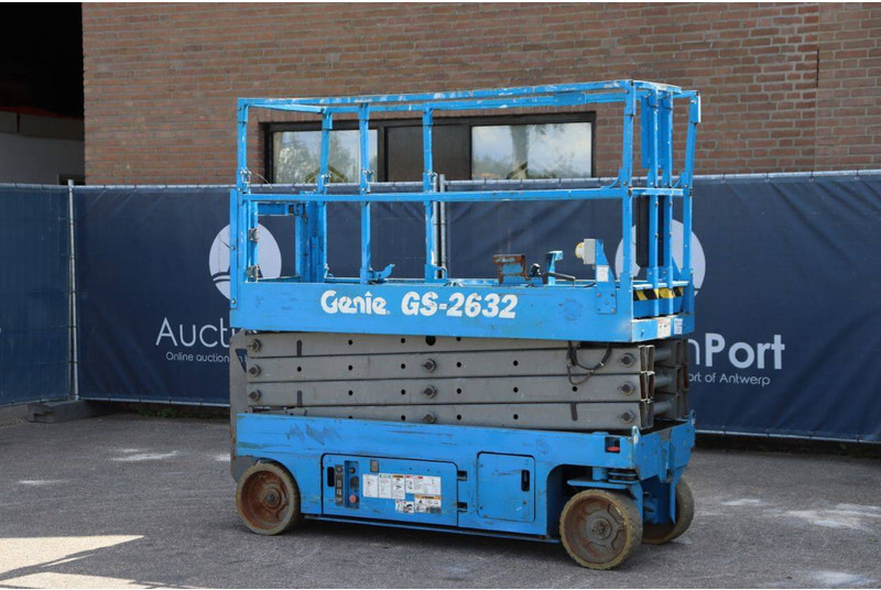 Genie GS-2632 - Ножничный подъемник: фото 2 Genie GS-2632 - Ножничный подъемник: фото 2