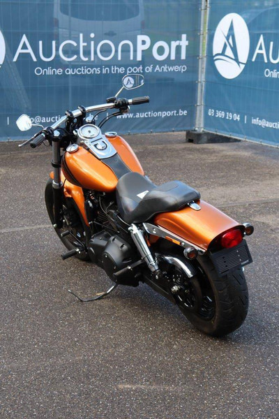Harley-Davidson Dyna Fat Bob - Мотоцикл: фото 4 Harley-Davidson Dyna Fat Bob - Мотоцикл: фото 4