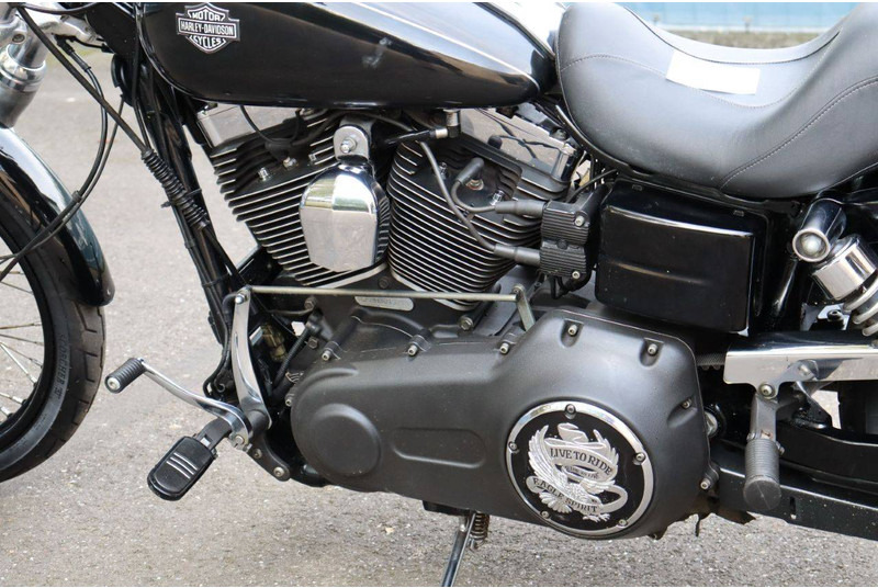 Мотоцикл Harley-Davidson Dyna Wide Glide: фото 14 Мотоцикл Harley-Davidson Dyna Wide Glide: фото 14