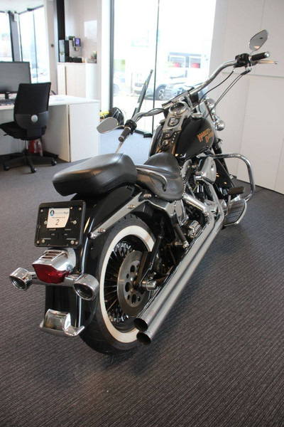 Harley-Davidson Heritage Softail - Мотоцикл: фото 5 Harley-Davidson Heritage Softail - Мотоцикл: фото 5