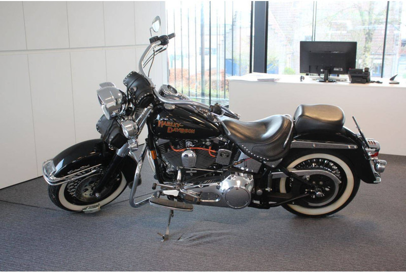 Harley-Davidson Heritage Softail - Мотоцикл: фото 2 Harley-Davidson Heritage Softail - Мотоцикл: фото 2