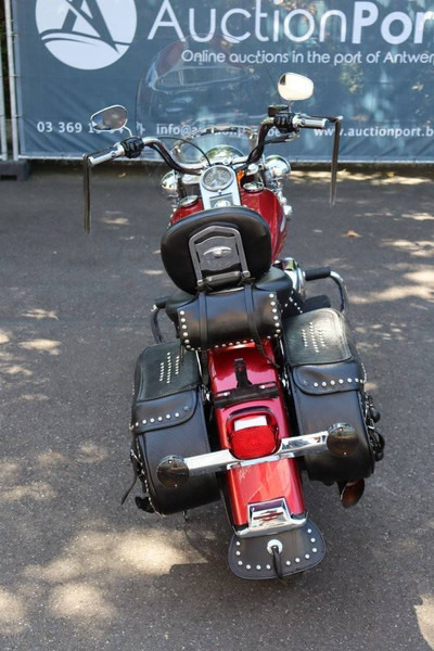 Harley-Davidson Heritage Softail Classic - Мотоцикл: фото 5 Harley-Davidson Heritage Softail Classic - Мотоцикл: фото 5