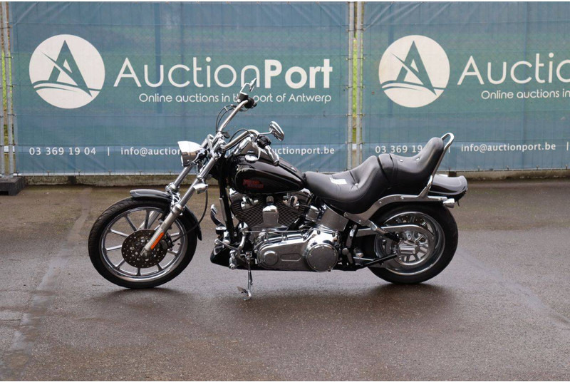 Harley-Davidson Softail Custom - Мотоцикл: фото 1 Harley-Davidson Softail Custom - Мотоцикл: фото 1