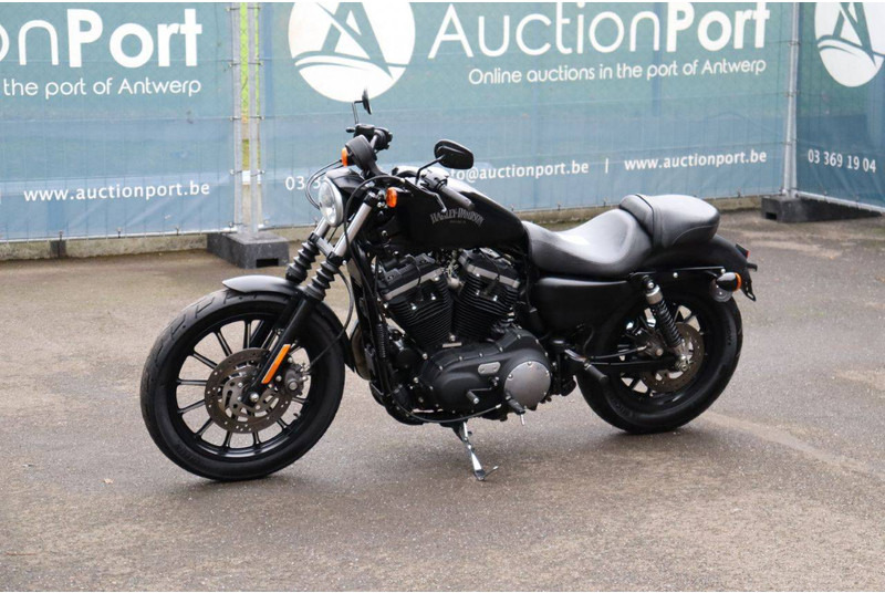 Мотоцикл Harley-Davidson Sporster XL 883 Iron: фото 9 Мотоцикл Harley-Davidson Sporster XL 883 Iron: фото 9