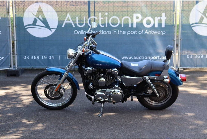 Harley-Davidson Sporster XL1200 Custom - Мотоцикл: фото 2 Harley-Davidson Sporster XL1200 Custom - Мотоцикл: фото 2