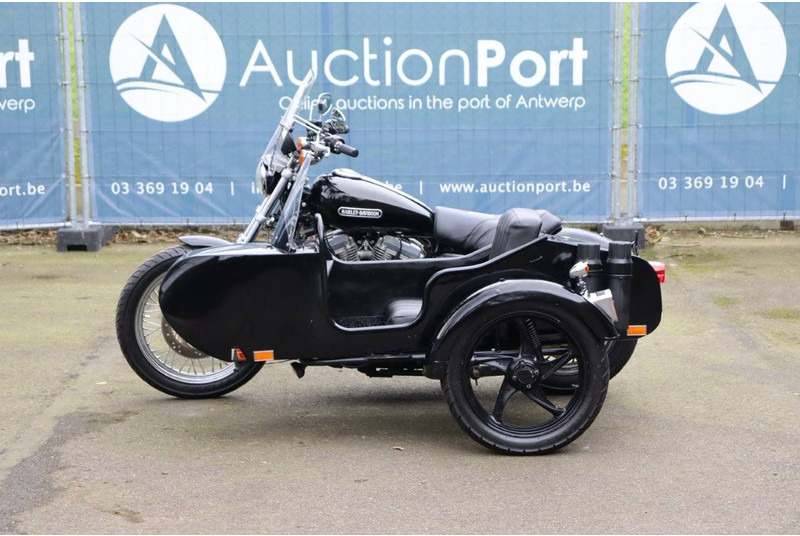 Harley-Davidson Sporster XL883 - Мотоцикл: фото 2 Harley-Davidson Sporster XL883 - Мотоцикл: фото 2