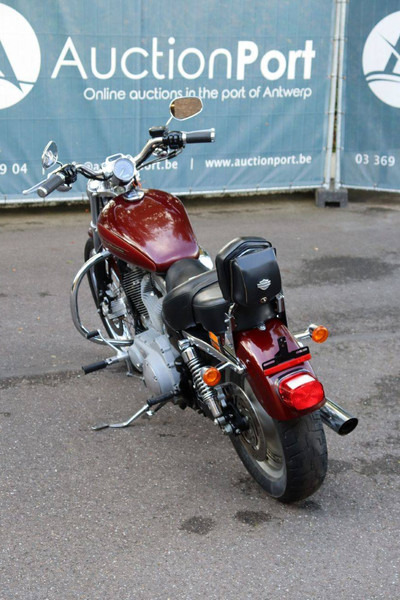 Harley-Davidson Sportster XL883 - Мотоцикл: фото 5 Harley-Davidson Sportster XL883 - Мотоцикл: фото 5