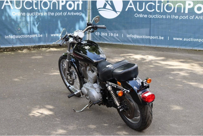 Harley-Davidson Sportster XL883 - Мотоцикл: фото 4 Harley-Davidson Sportster XL883 - Мотоцикл: фото 4