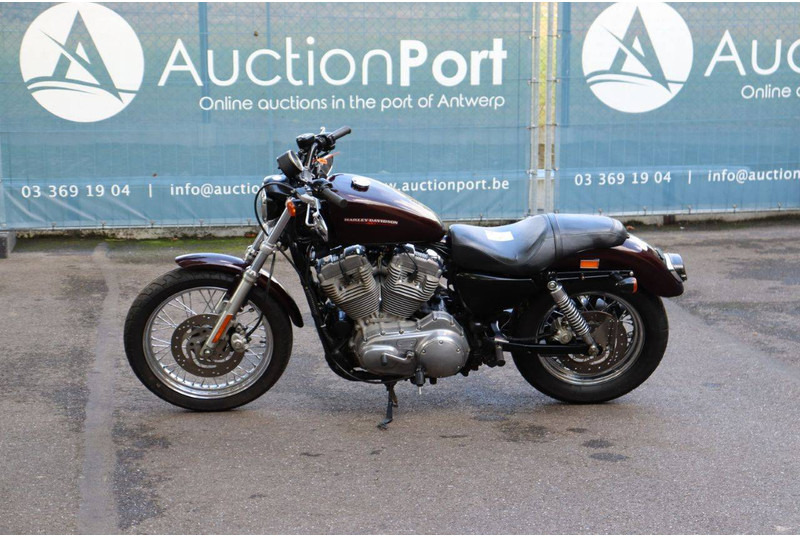 Harley-Davidson Sportster XL883 Super Low - Мотоцикл: фото 1 Harley-Davidson Sportster XL883 Super Low - Мотоцикл: фото 1