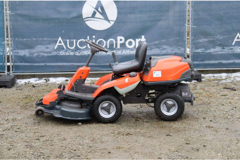 Husqvarna R215TH - Газонокосилка: фото 2 Husqvarna R215TH - Газонокосилка: фото 2