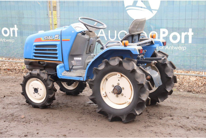 Iseki TF5F - Трактор: фото 3 Iseki TF5F - Трактор: фото 3