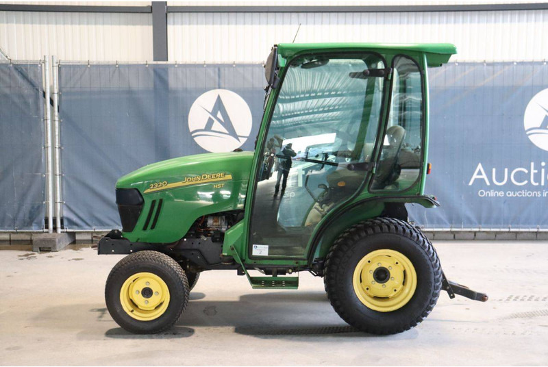 John Deere 2320 - Трактор: фото 2 John Deere 2320 - Трактор: фото 2