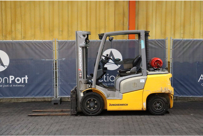 Jungheinrich TFG 425 - Газовый погрузчик: фото 2 Jungheinrich TFG 425 - Газовый погрузчик: фото 2