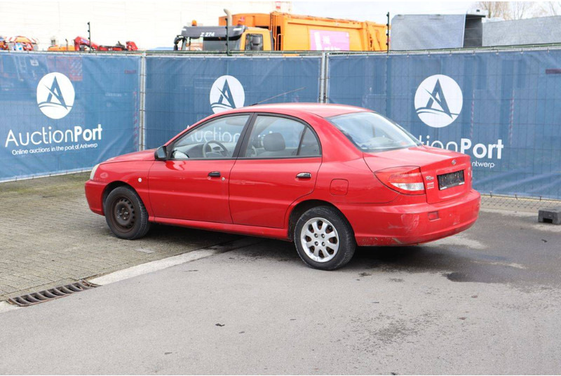 Kia Rio - Седан: фото 4 Kia Rio - Седан: фото 4