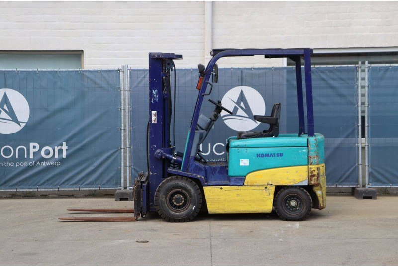 Komatsu FB25EX-8 - Электропогрузчик: фото 2 Komatsu FB25EX-8 - Электропогрузчик: фото 2