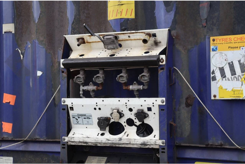 Тентованный полуприцеп Krone SD: фото 13 Тентованный полуприцеп Krone SD: фото 13