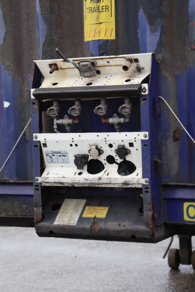 Тентованный полуприцеп Krone SD: фото 12 Тентованный полуприцеп Krone SD: фото 12