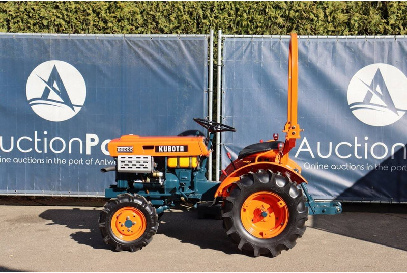 Kubota B5000 - Трактор: фото 2 Kubota B5000 - Трактор: фото 2