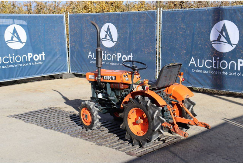 Kubota B5000 - Трактор: фото 4 Kubota B5000 - Трактор: фото 4