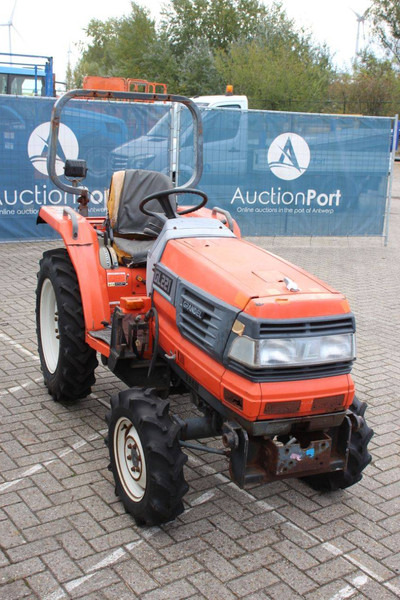Трактор Kubota GRANDEL GL221: фото 6