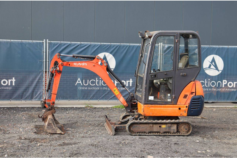 Kubota KX 418 - Гусеничный экскаватор: фото 1 Kubota KX 418 - Гусеничный экскаватор: фото 1